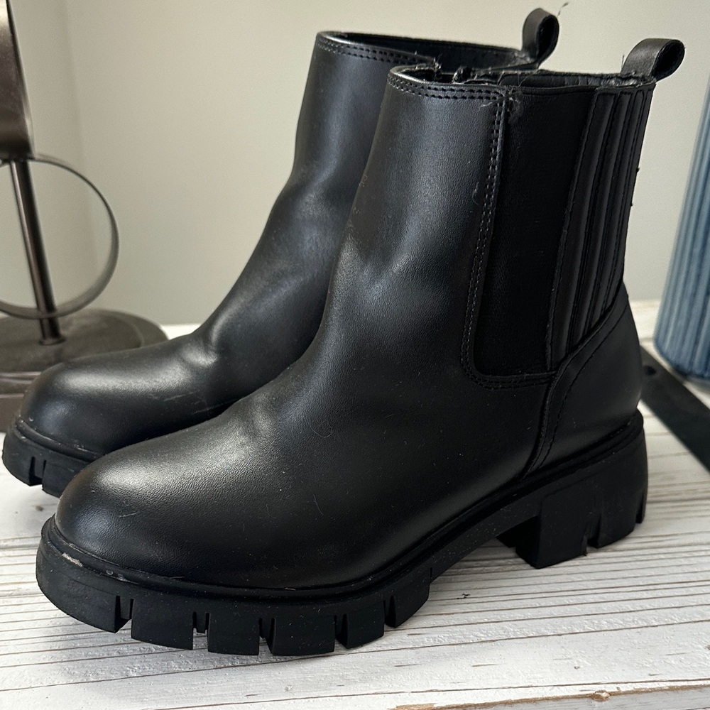 MIA Black Ankle Boots with Chunky Soles